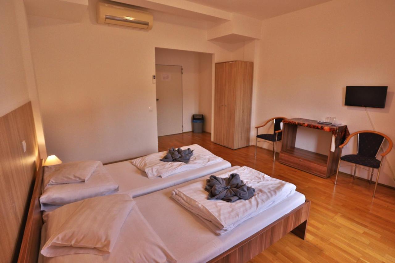 Margareta Apartman Es Ueduelohaz Bogács Buitenkant foto
