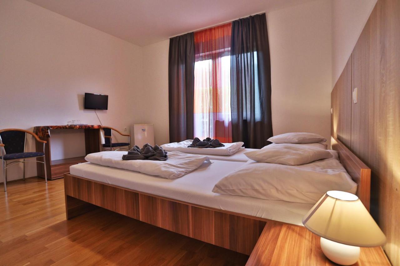 Margareta Apartman Es Ueduelohaz Bogács Buitenkant foto